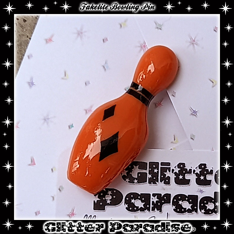 Brooch: Fakelite Bowling Pin