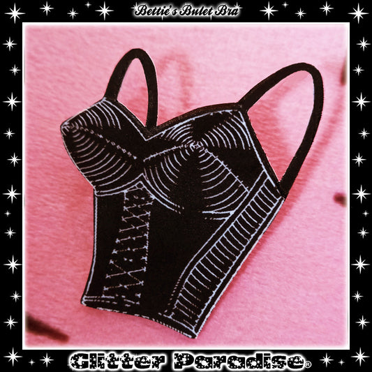 Broche: Bettie's Bullet Bra