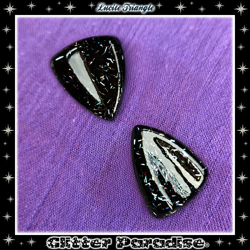 Boucles d'oreilles : Confetti Lucite Triangle Black and Tinsel