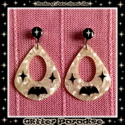 Boucles d'Oreilles : Mother of Pearl Atomic Bat