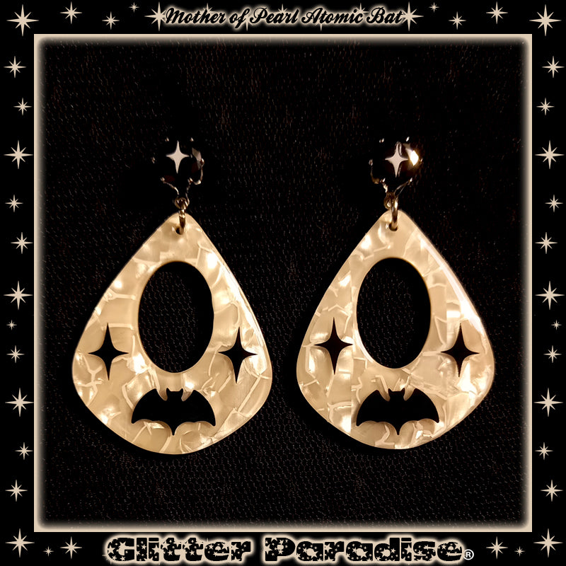 Boucles d'Oreilles : Mother of Pearl Atomic Bat