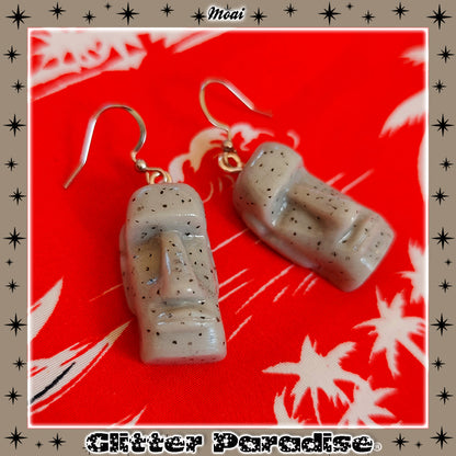 Set: Moai