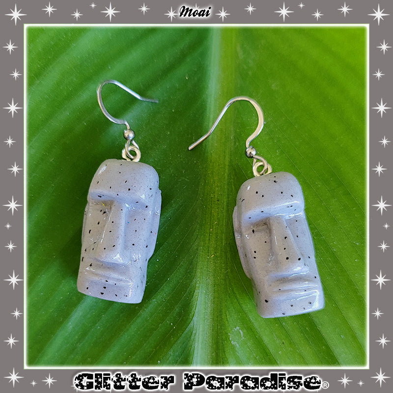 Earrings: Moai