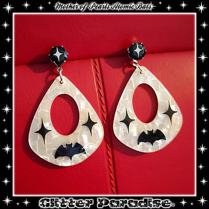 Boucles d'Oreilles : Mother of Pearl Atomic Bat