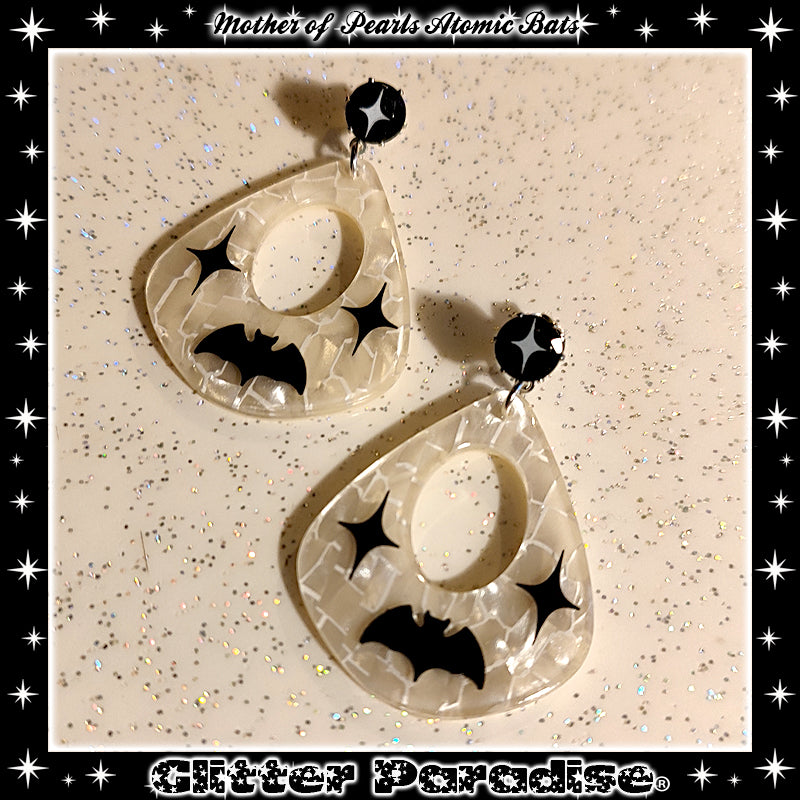 Boucles d'Oreilles : Mother of Pearl Atomic Bat