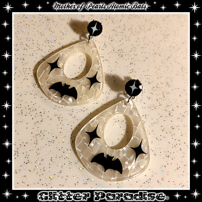 Boucles d'Oreilles : Mother of Pearl Atomic Bat