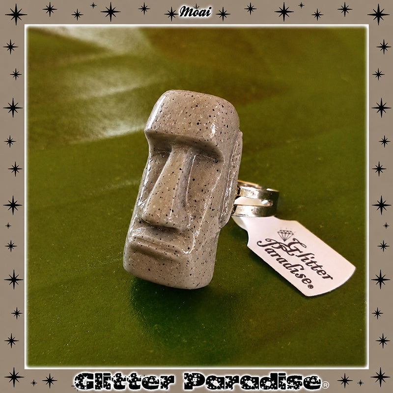 Set: Moai