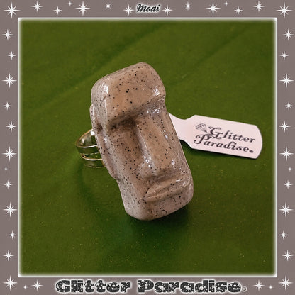 Set: Moai