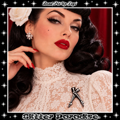 Broche: Dead Pinup Legs
