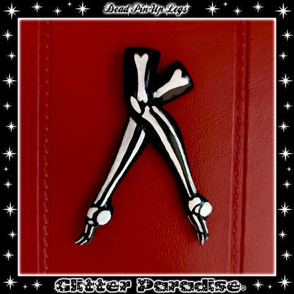 Broche: Dead Pinup Legs