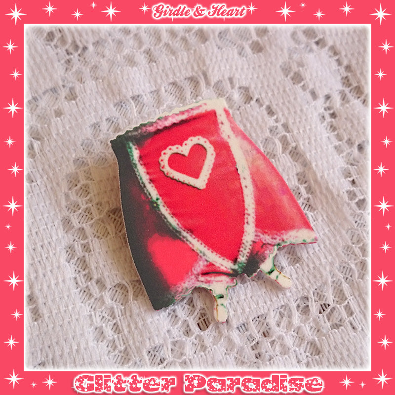 Broche : Girdle and Heart