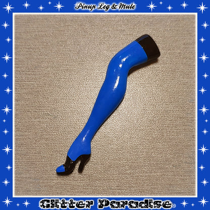 Brooch: Pinup Leg Color