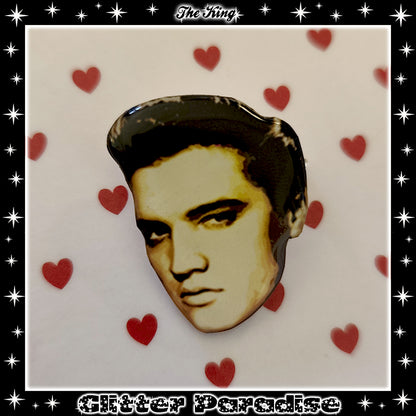 Broche: The King