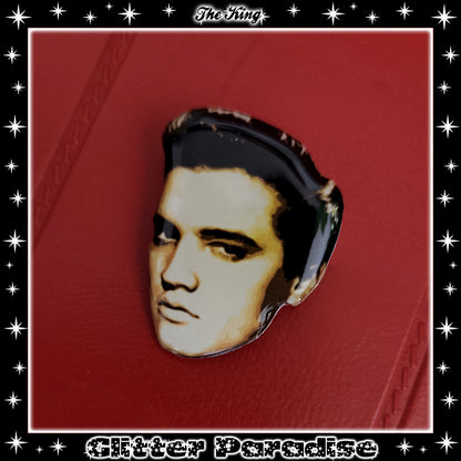 Broche: The King