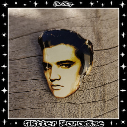 Broche: The King