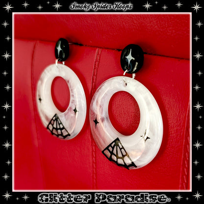 Pendientes: Smoky Spider Web Hoops