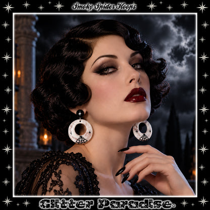 Pendientes: Smoky Spider Web Hoops