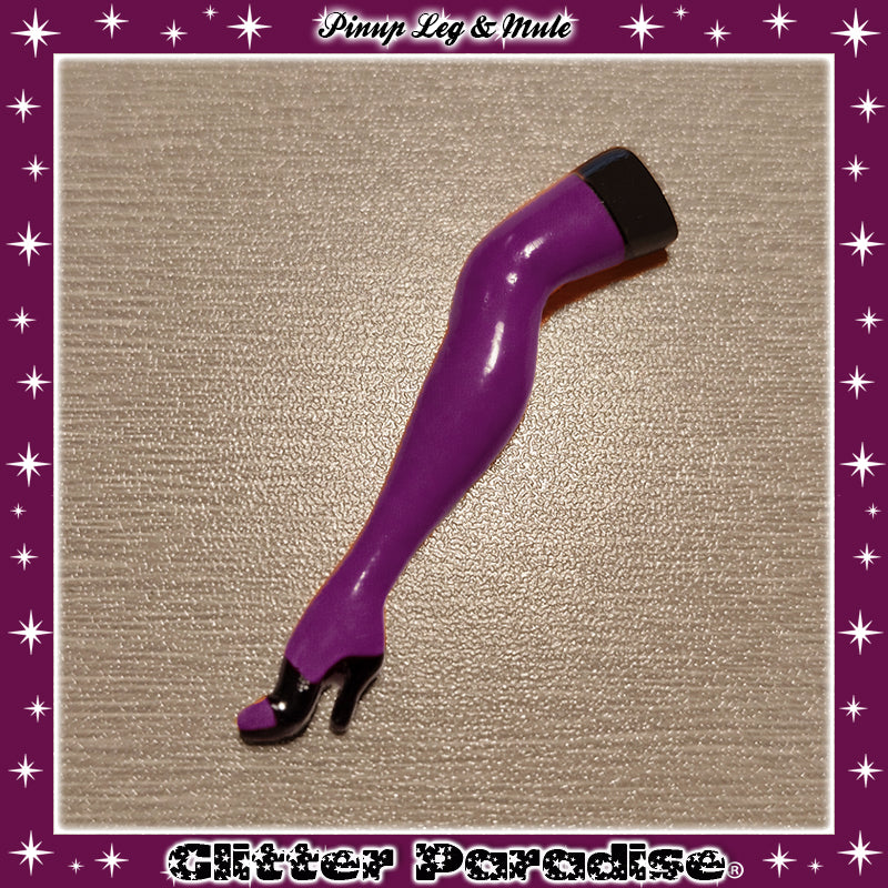 Brooch: Pinup Leg Color
