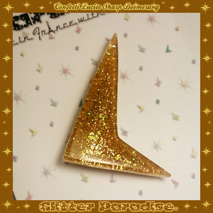 Brooch: Confetti Lucite Sharp Boomerang Dust