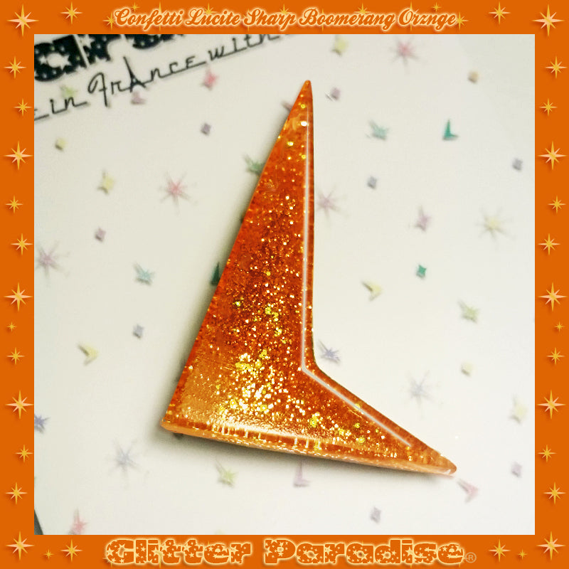 Brooch: Confetti Lucite Sharp Boomerang Dust