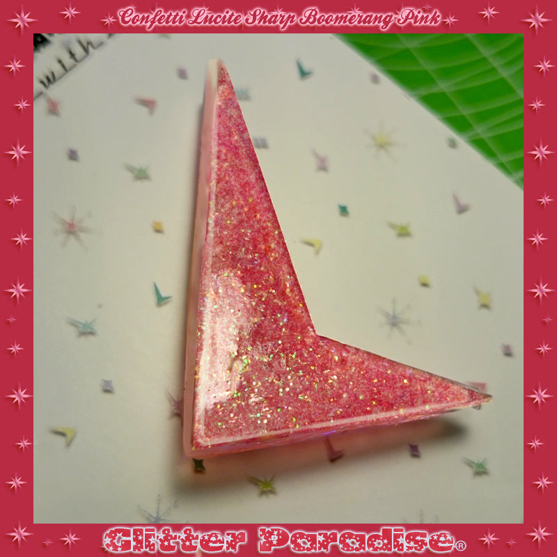 Brooch: Confetti Lucite Sharp Boomerang Dust