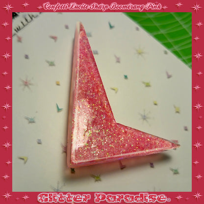 Brooch: Confetti Lucite Sharp Boomerang Dust