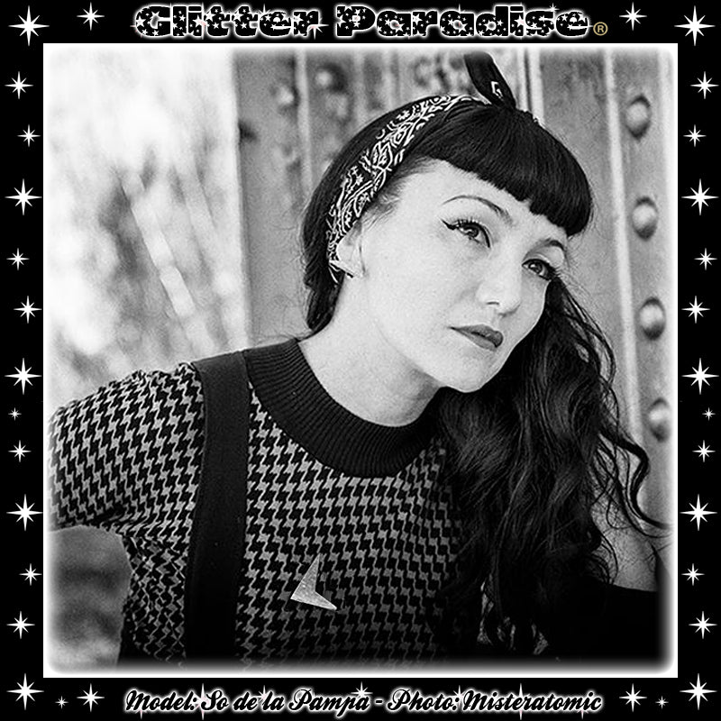 Brooch: Confetti Lucite Sharp Boomerang Dust