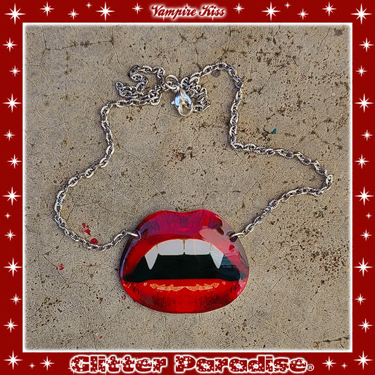 Necklace: Vampire Kiss
